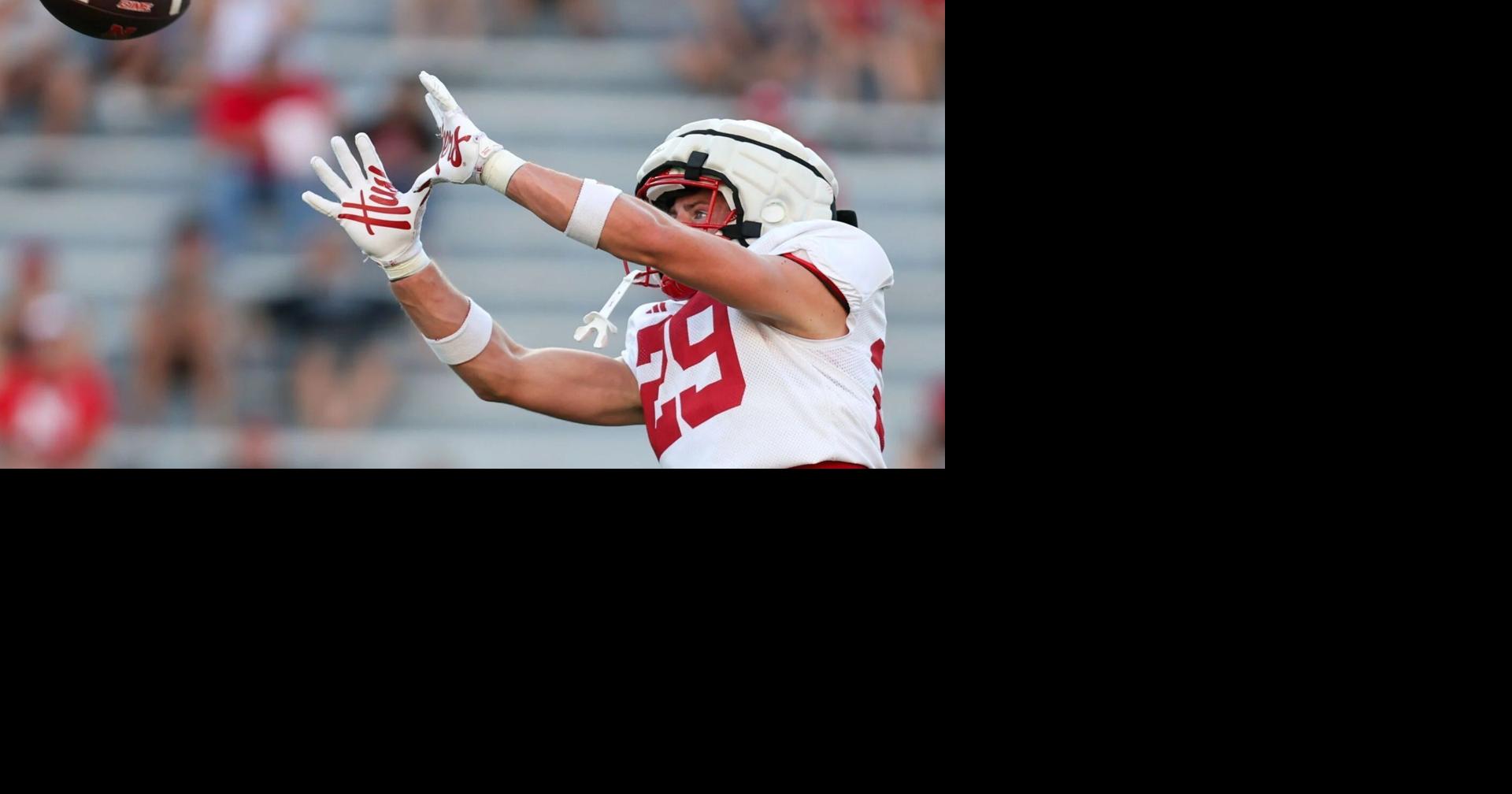 Carter Nelson aus Nebraska kann ein „sehr gefährlicher“ Tight End werden ...