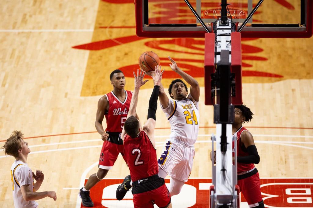 Class A Chucky Hepburn S Double Double Paces Bellevue West In Win