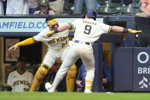 BASEBALL-MLB-MIL-STL/