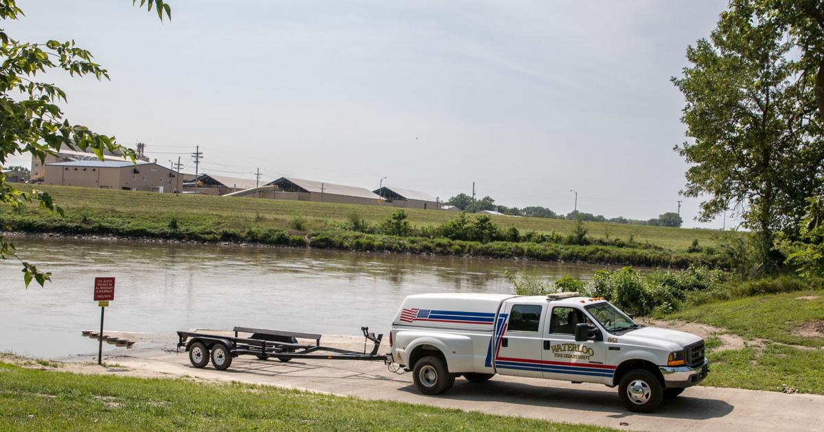 Safety concerns prompt officials to lower water level for closing Elkhorn ...