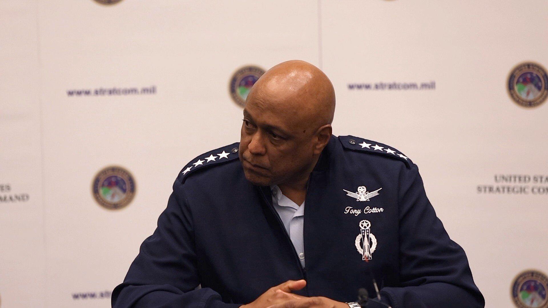 sfondi militari tosti