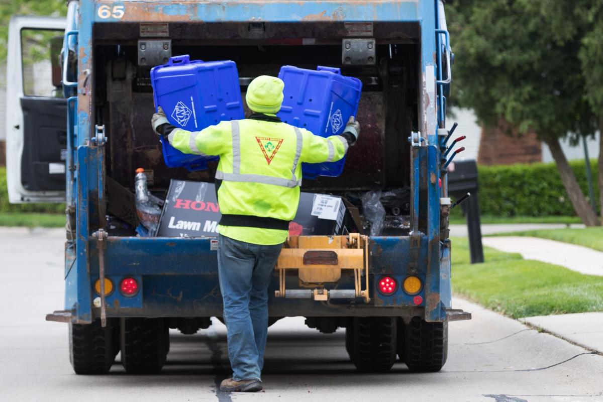 City sticking with Papillion Sanitation Bellevue Leader