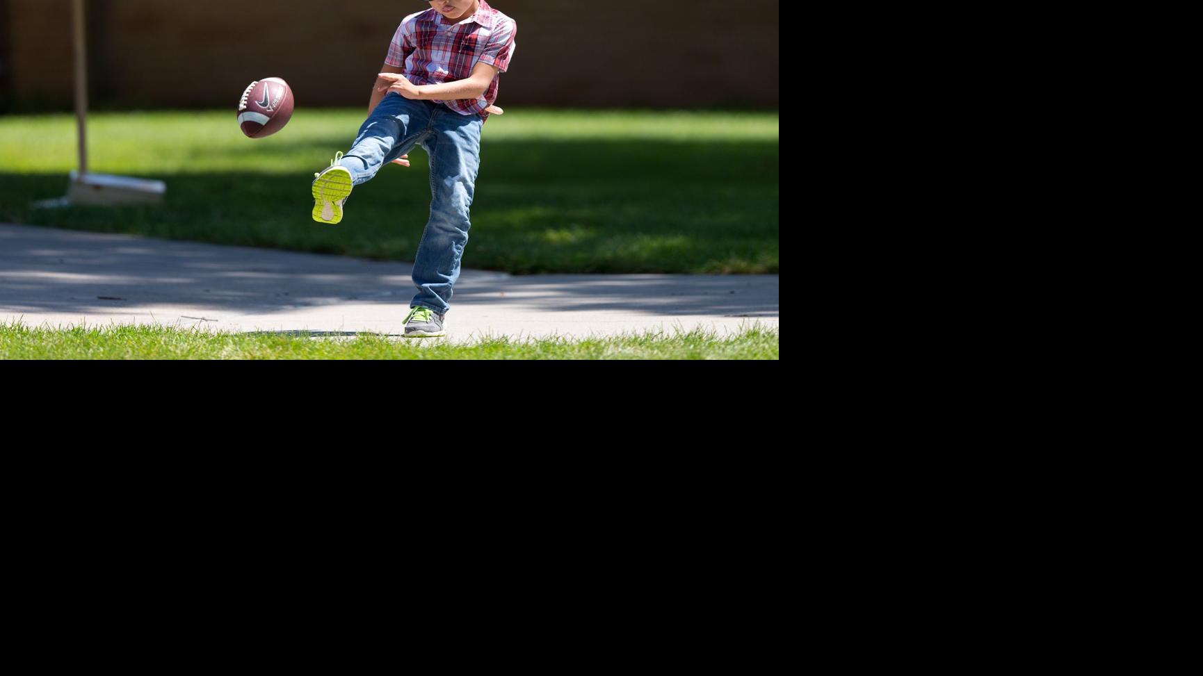 Sam Foltz S Best Friends Nephew Share Hugs Memories Of Husker