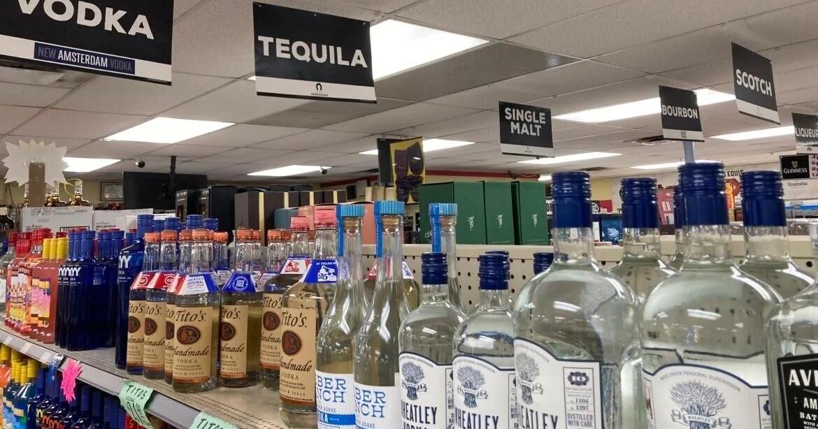 Survey: Americans who say they drink alcohol still at record low