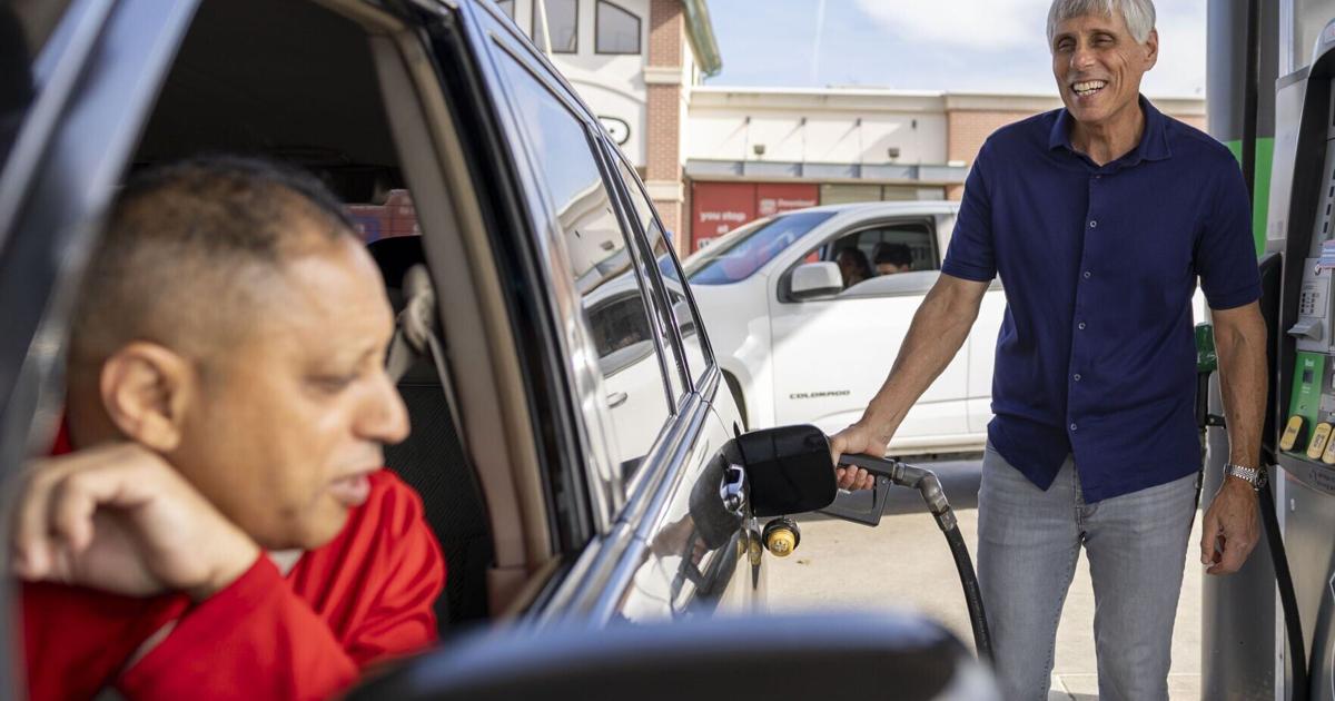 A little gas, a lot of gratitude: Lincoln church helps neighbors at the ...
