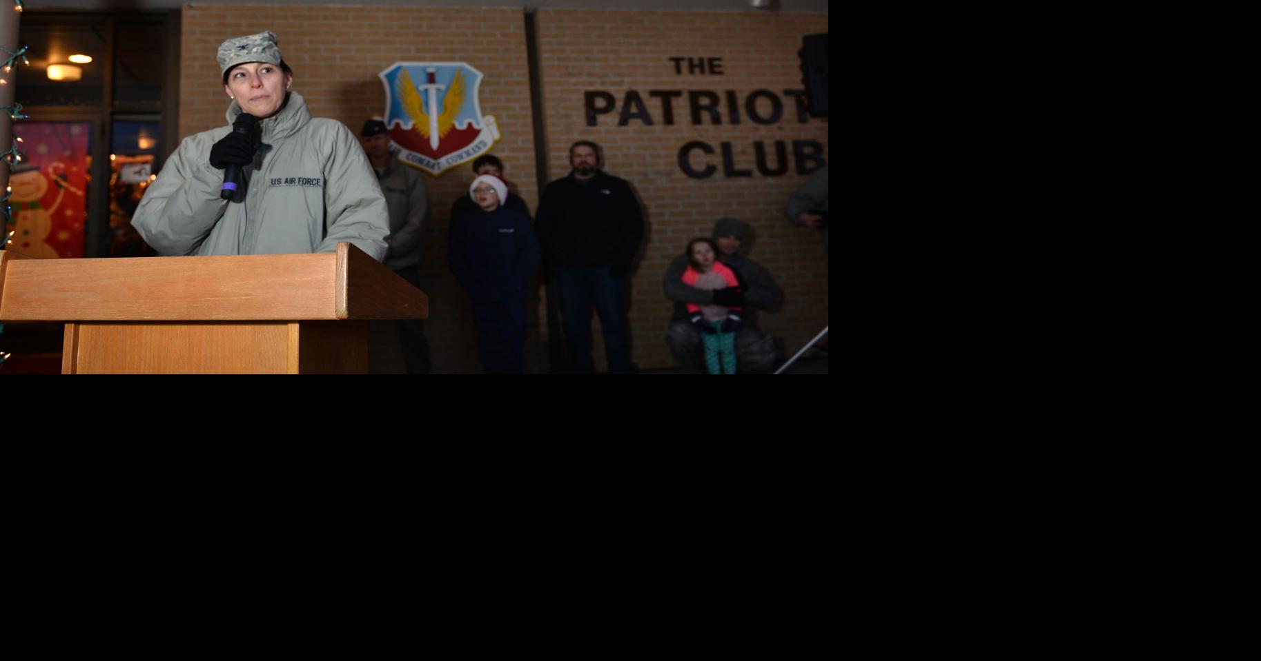 Offutt's former Officers' Club closes its doors