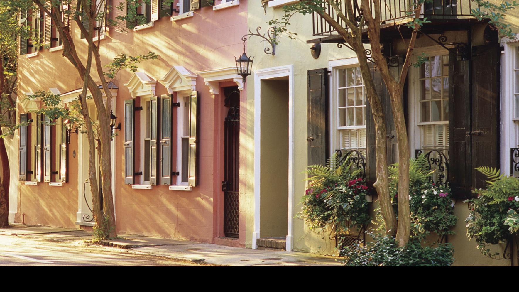 Charleston By Foot Boat And Carriage Lore Of The Deep South Local Cuisine And Noted Churches Fill Two Day Intinerary Inspired Living Omaha Com