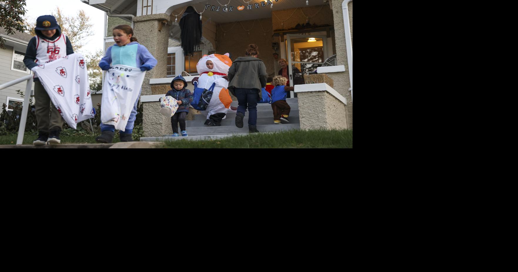 Photos Trickortreaters celebrate in Omaha