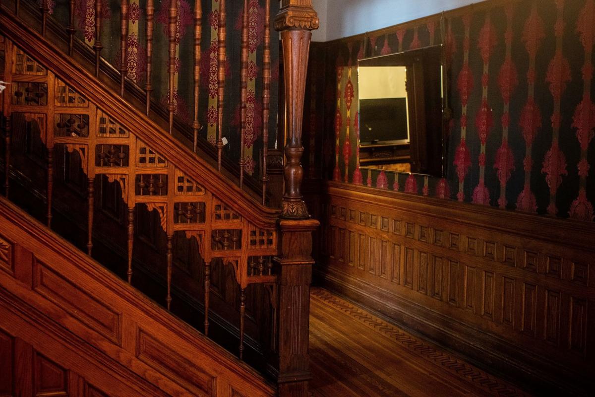 Sale of two historic houses in Omaha's Bemis Park neighborhood is