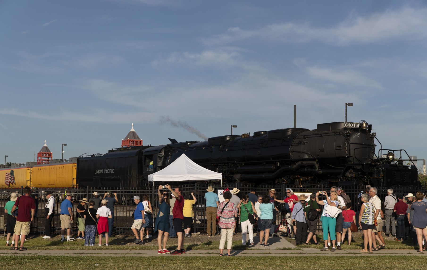 Union Pacific's Big Boy gets a big welcome in Omaha - Democratic ...