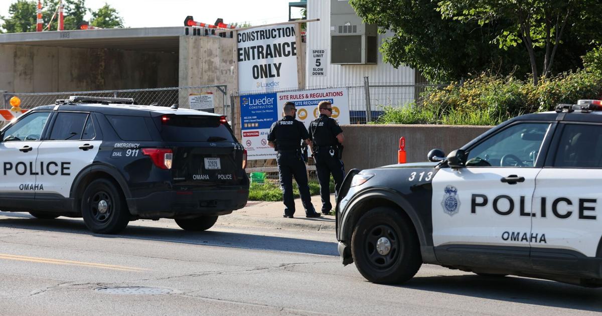 Omaha police arrest five people after midtown car chase Omaha police arrest five people after midtown car chase