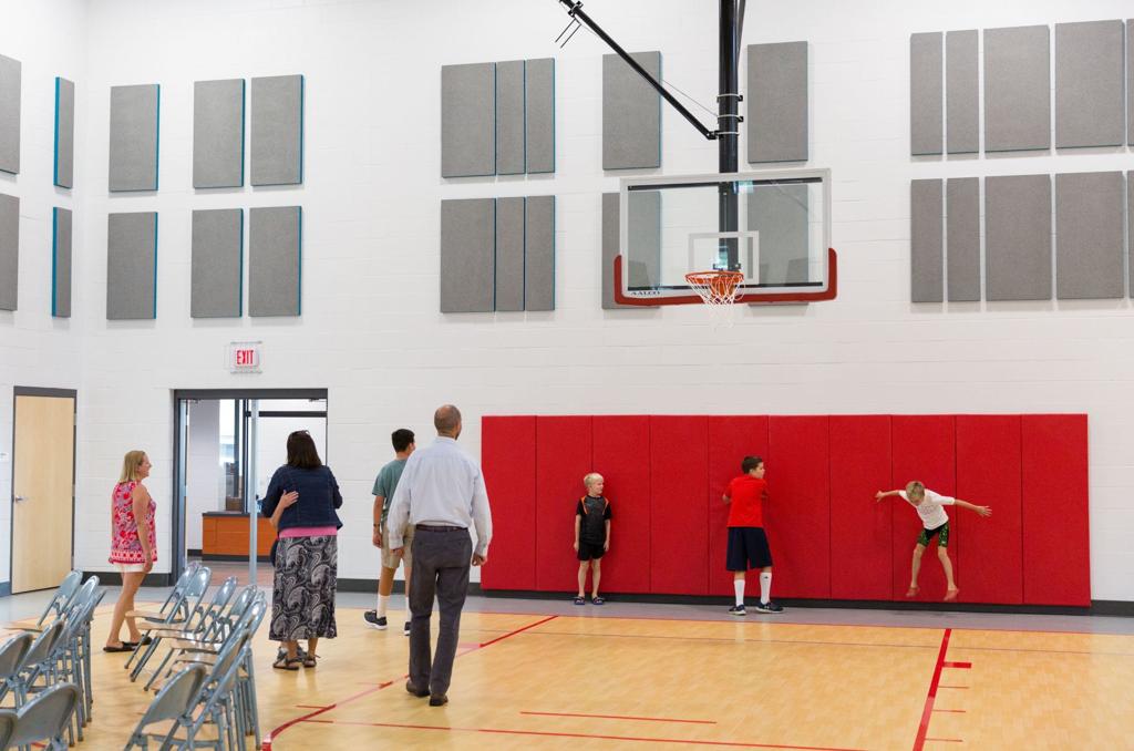 Westside Parents And Students Get Sneak Peek At Rebuilt Sunset Hills Elementary Education Omaha Com