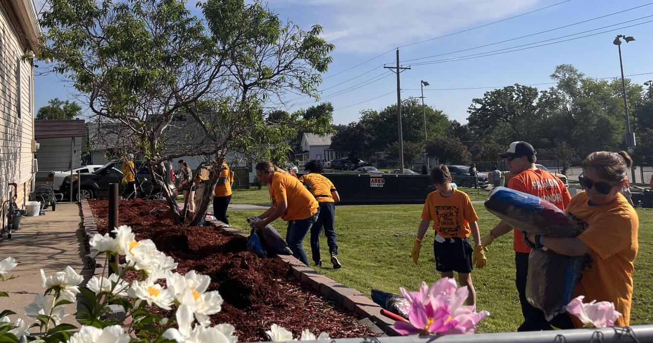 South Omaha 'Rock the Block' event volunteers team up on improvement projects - Vimarsana News
