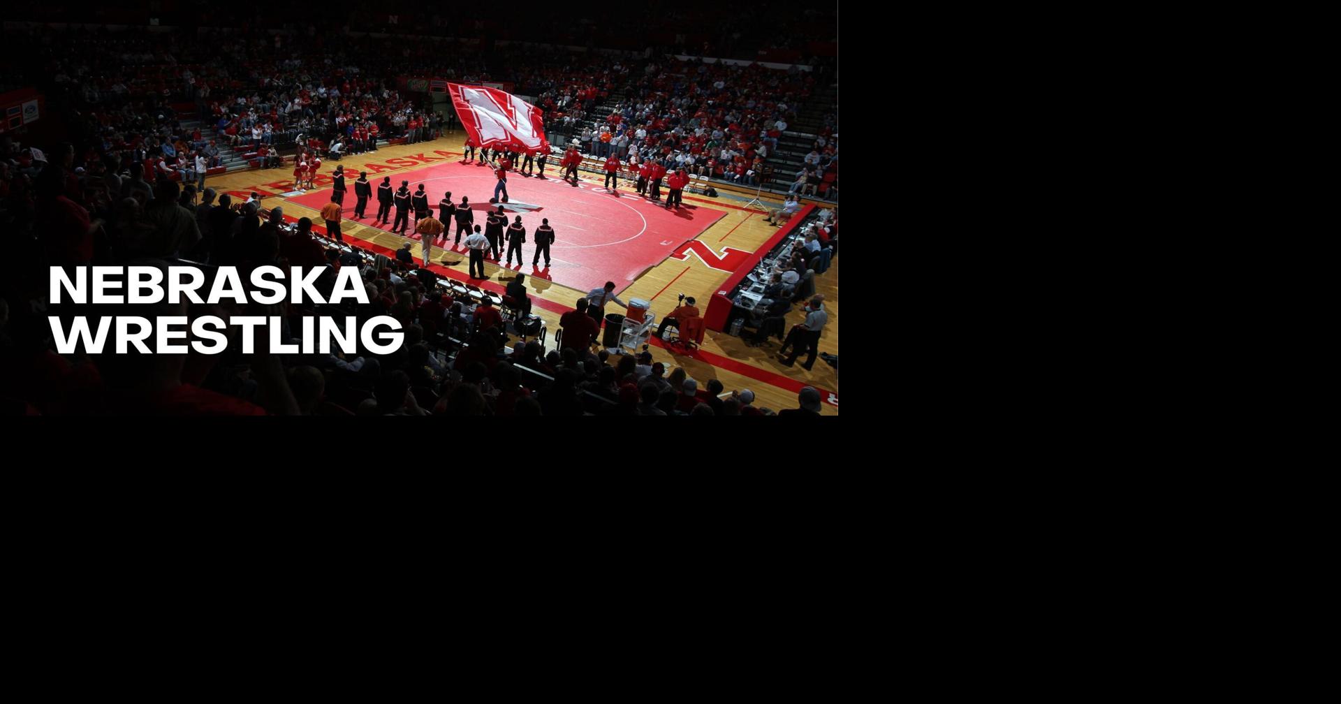 Nebraska (Nr. 3) im Ringen holt im Auftaktspiel der Saison einen ...