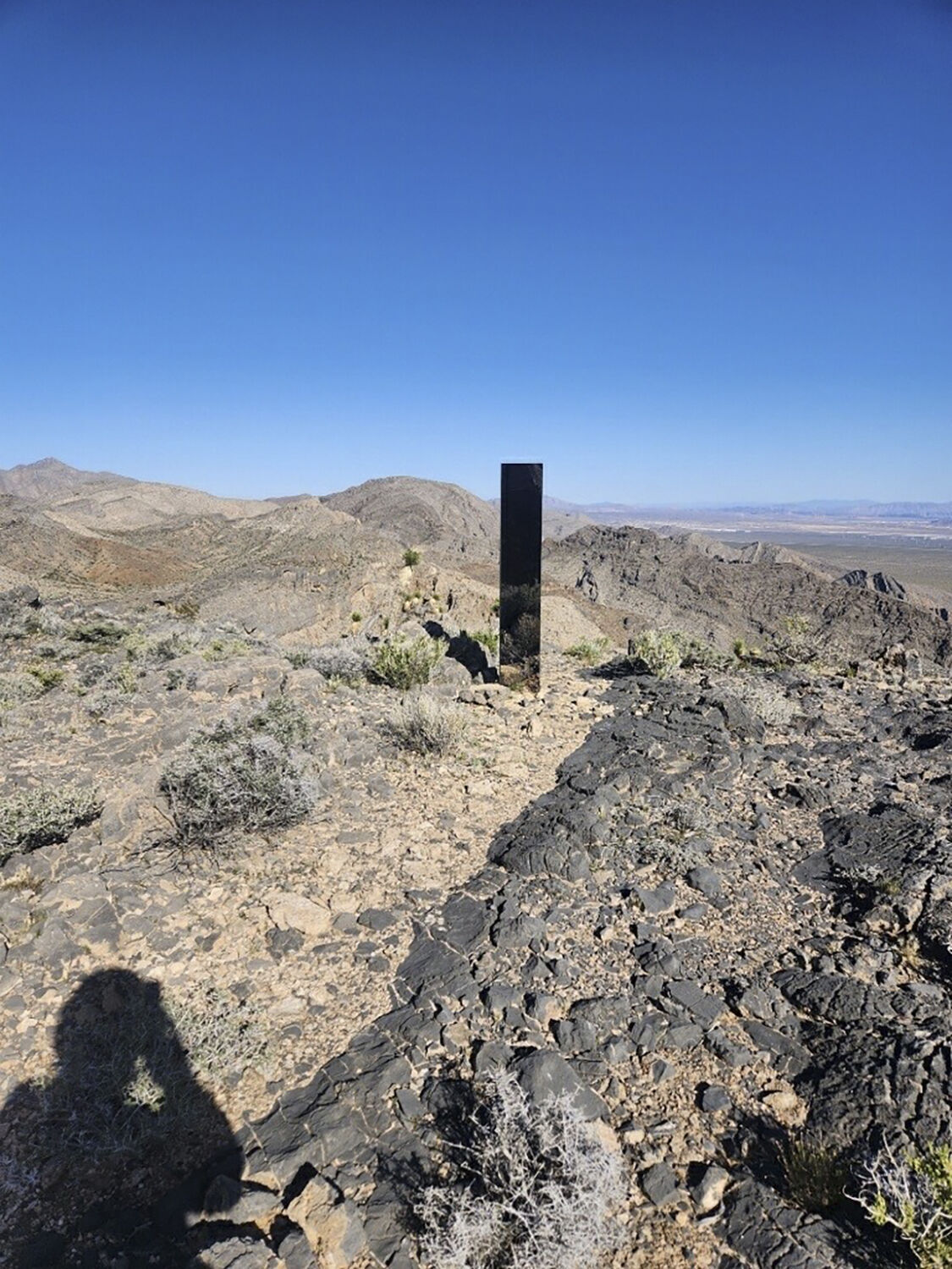 Mystery monolith pops up in remote Nevada desert