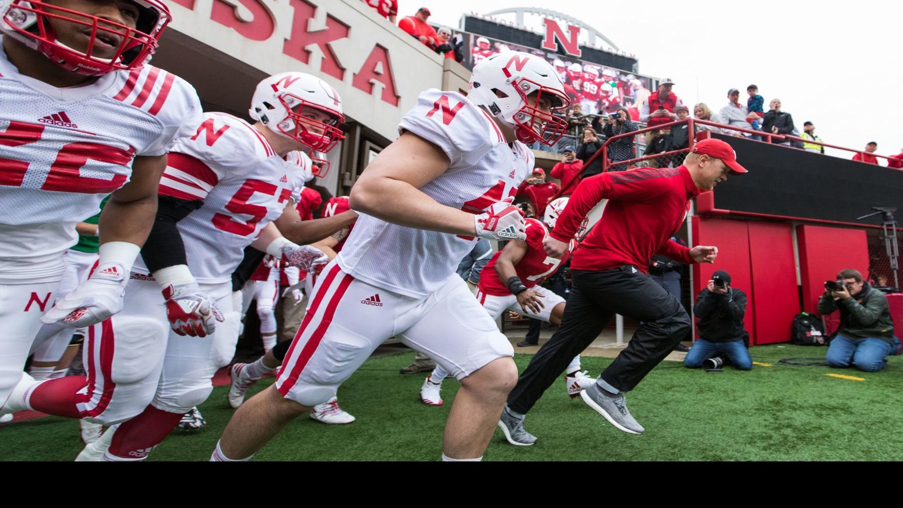 Shatel Huskers Using A Different Tunnel Walk Song Is A Sirius Subject For Fans Football Omaha Com
