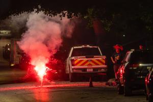 070426-owh-new-fireworks-cm-03