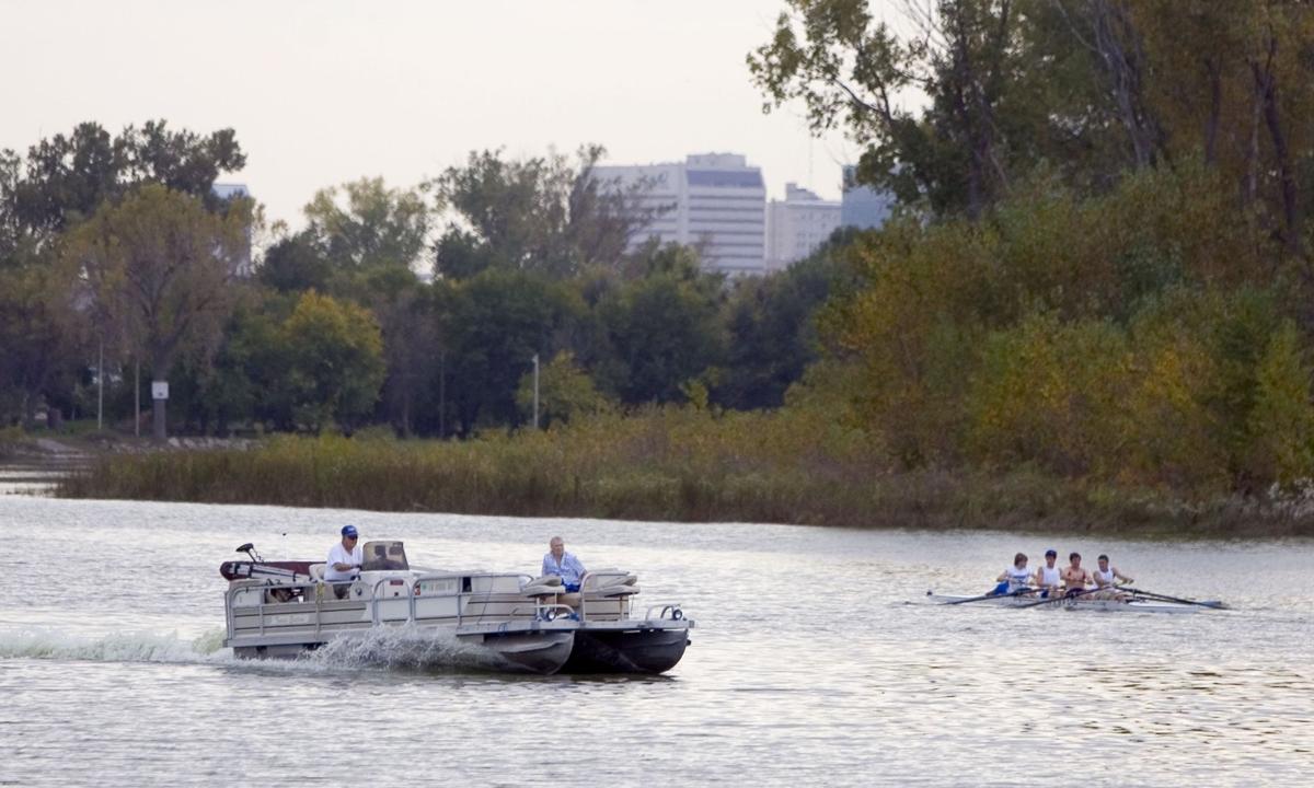 What S The Deal With Carter Lake Aka Only Iowa City West Of Missouri River Lifestyles Omaha Iowa City West Of The Missouri River