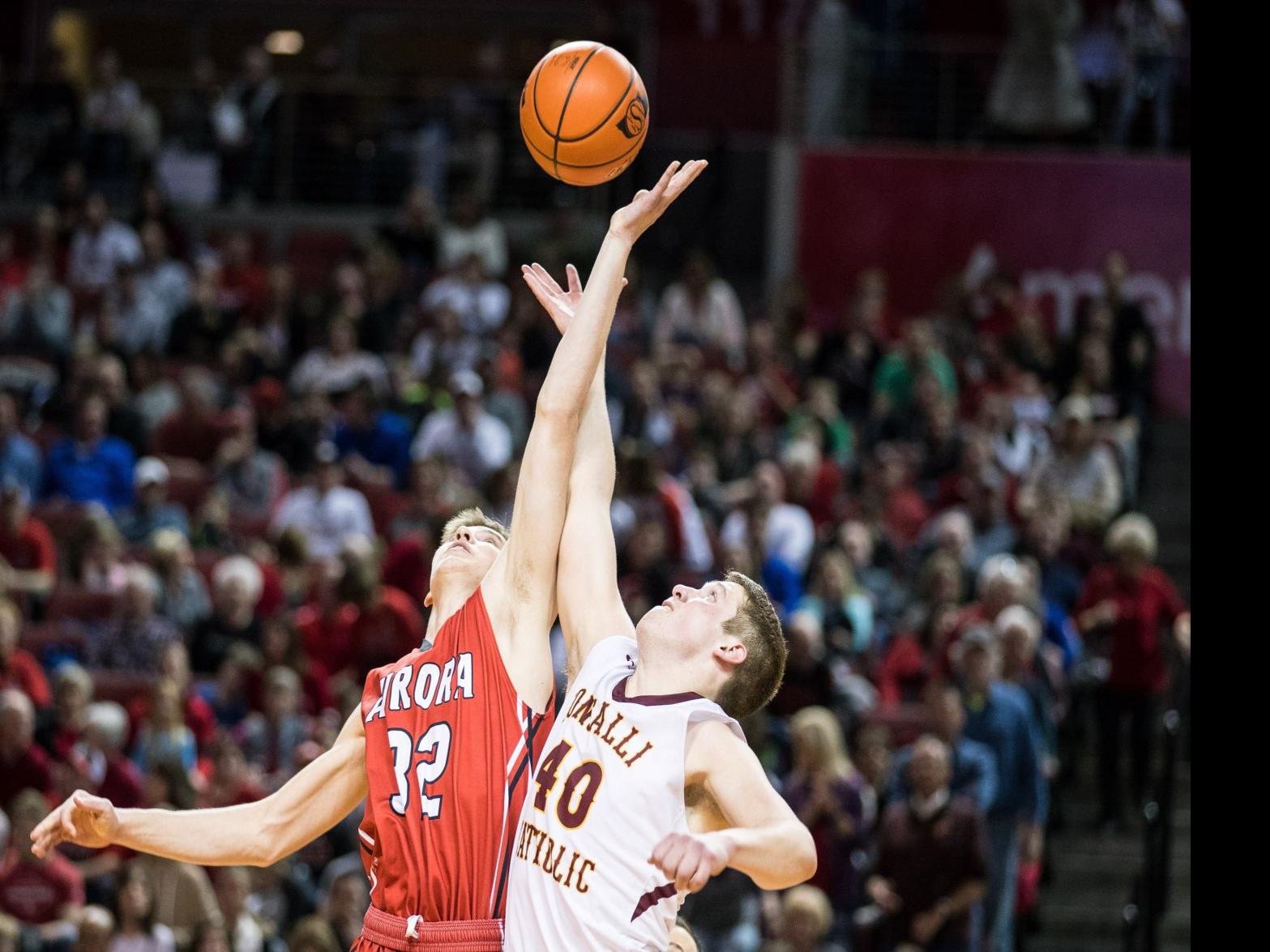 Boys State Basketball Notes Omaha Roncalli S Key Late Basket May