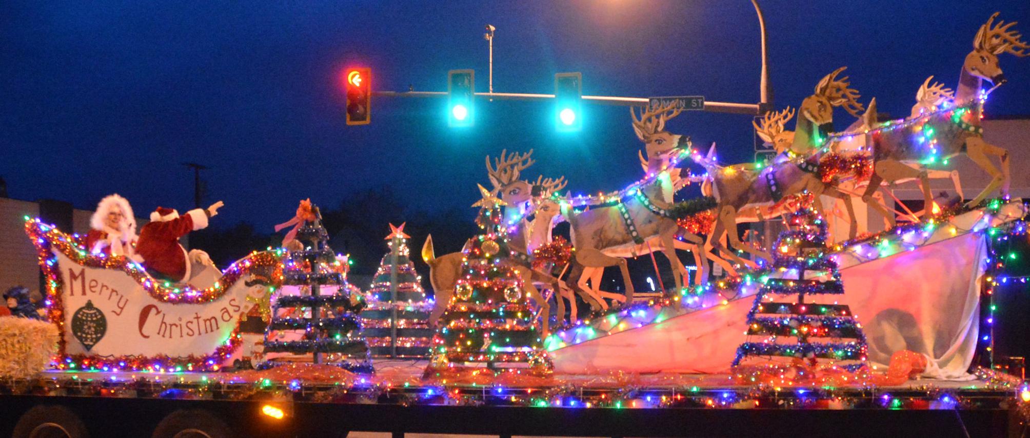 Omak offers Christmas activities, Santa Lifestyle