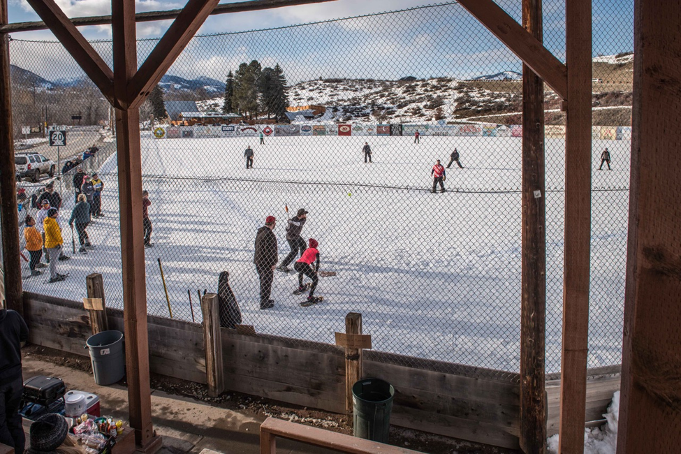 Snowshoe play
