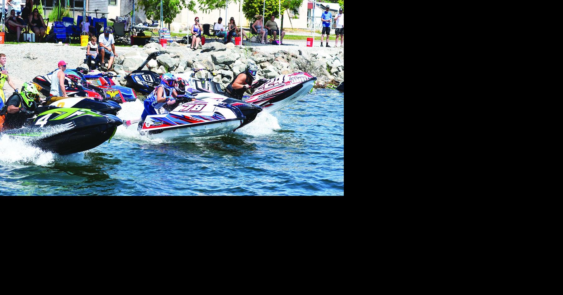 Watercross racers make a splash | Sports | omakchronicle.com