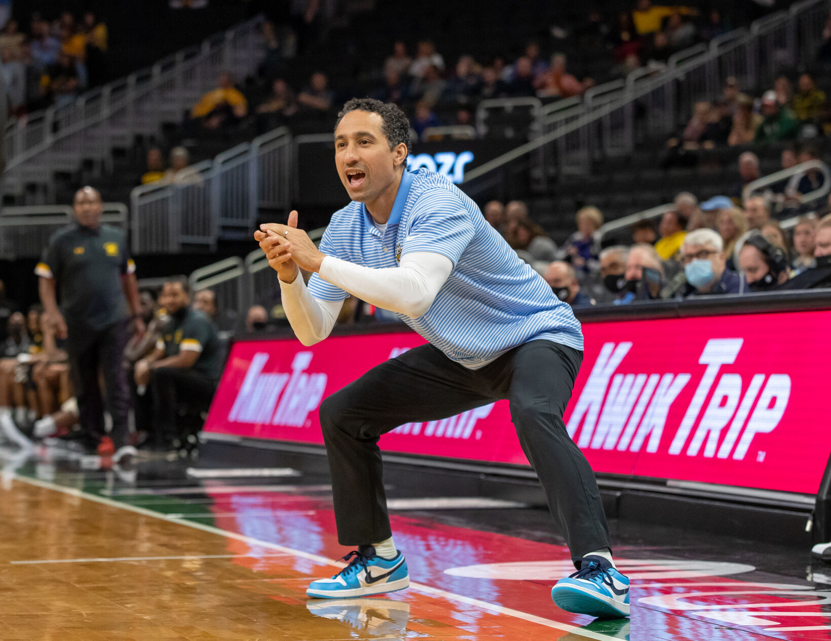 Shaka Smart Coaching Career: A Comprehensive Overview