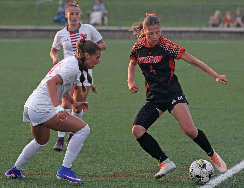 Girls soccer: Time runs out for Oregon in state semifinal loss to Muskego