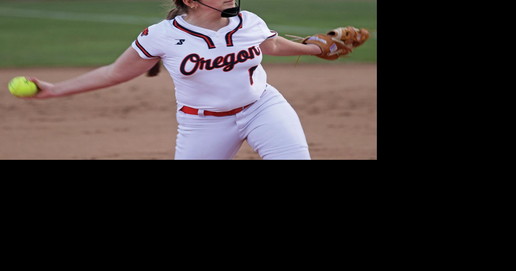 Softball: Oregon leans on small ball to knock off Monona Grove