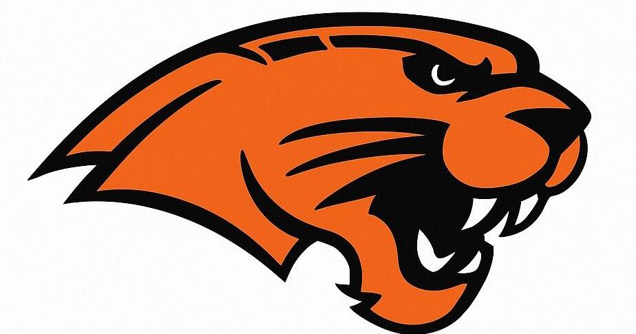 Softball: Oregon clipped by DeForest in walk-off in eighth inning