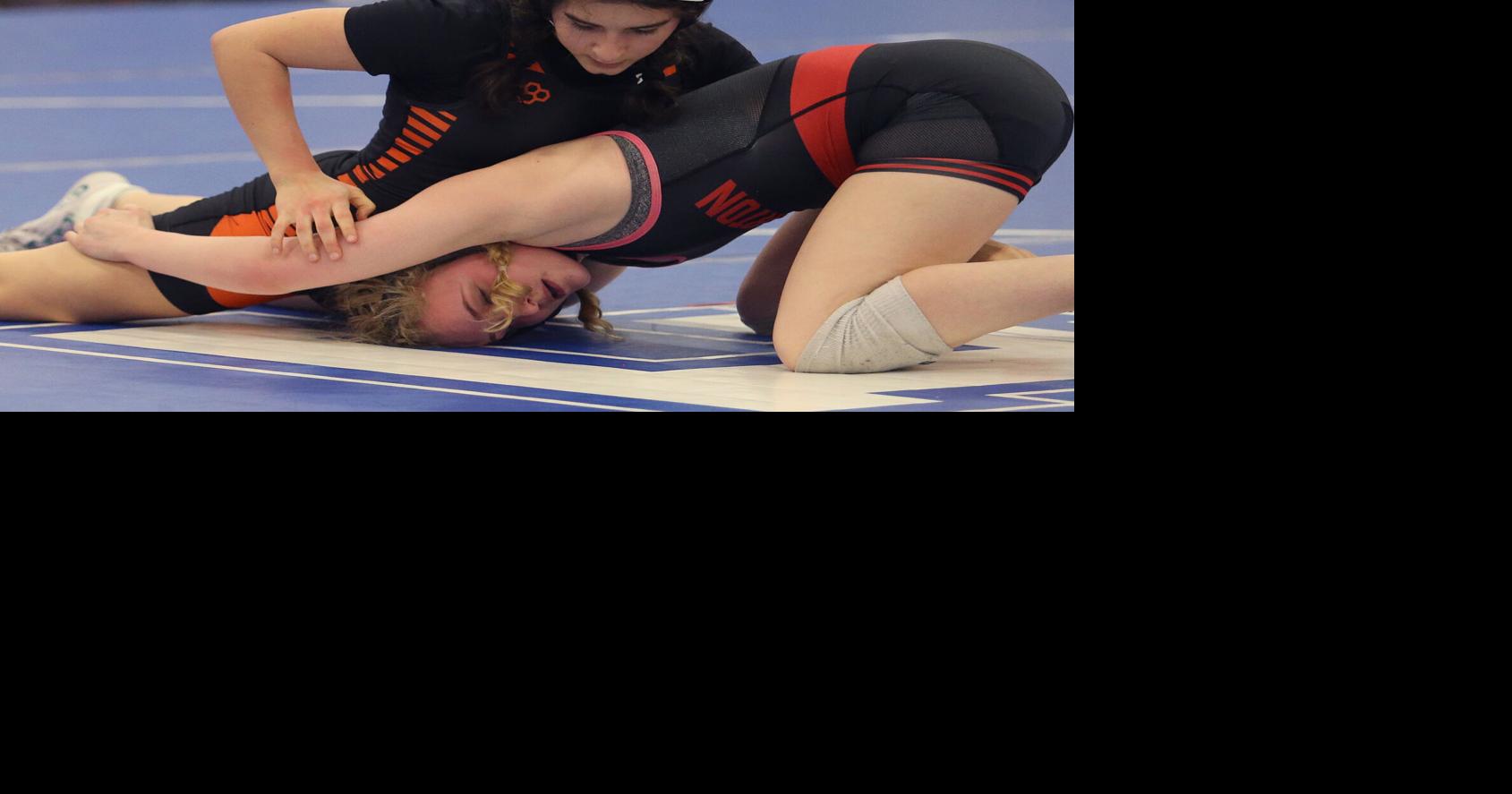 Girls wrestling: Five champions help Oregon to regional championship
