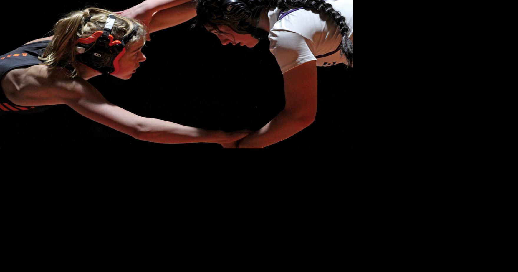 Girls wrestling: Pair power Oregon to runner-up finish at River Valley Invitational