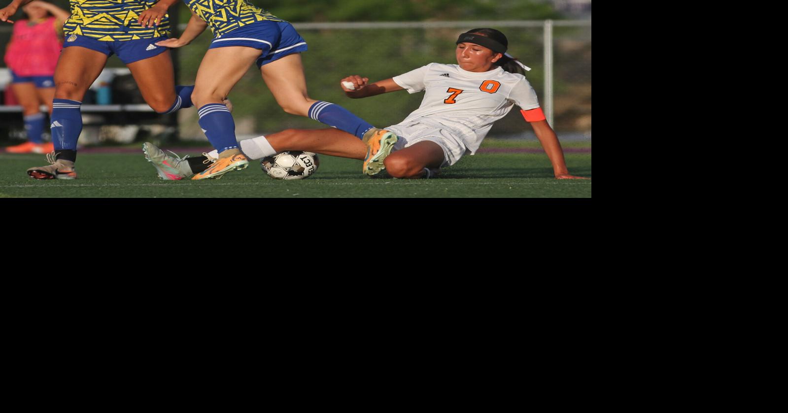 Girls soccer: Oregon's Kylie Steel selected as Badger Large Player of the Year