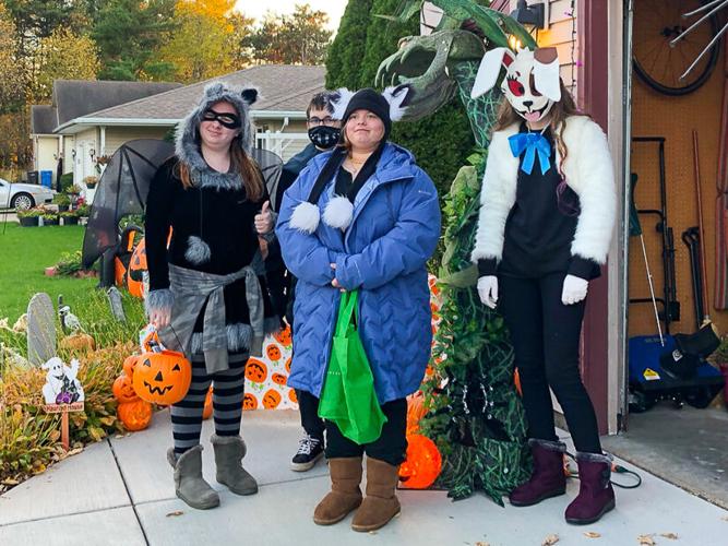 Photos Bootiful Sunday night for trickortreating Community