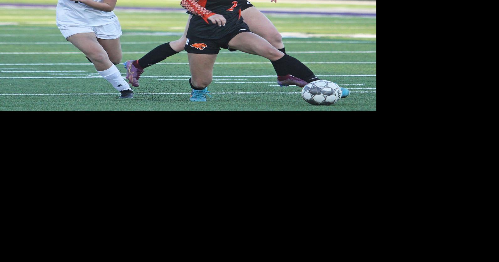 Girls soccer Oregon puts clamps on Stoughton, Madison West Sports