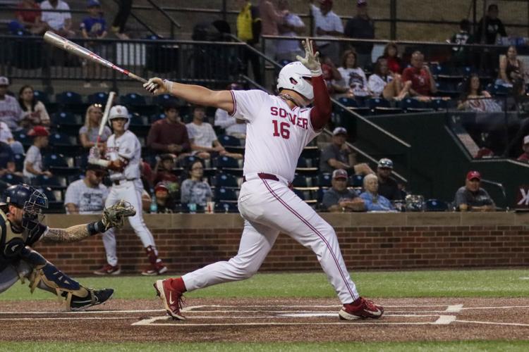 Oklahoma Sooners-Oral Roberts Eagles baseball