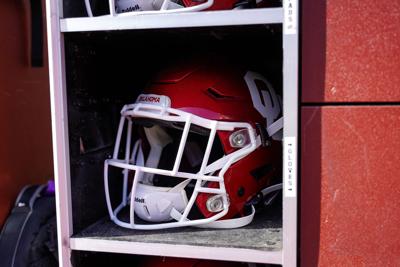 OU helmet