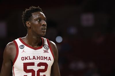OU basketball: Sooners forward Kur Kuath enters NCAA Transfer ...