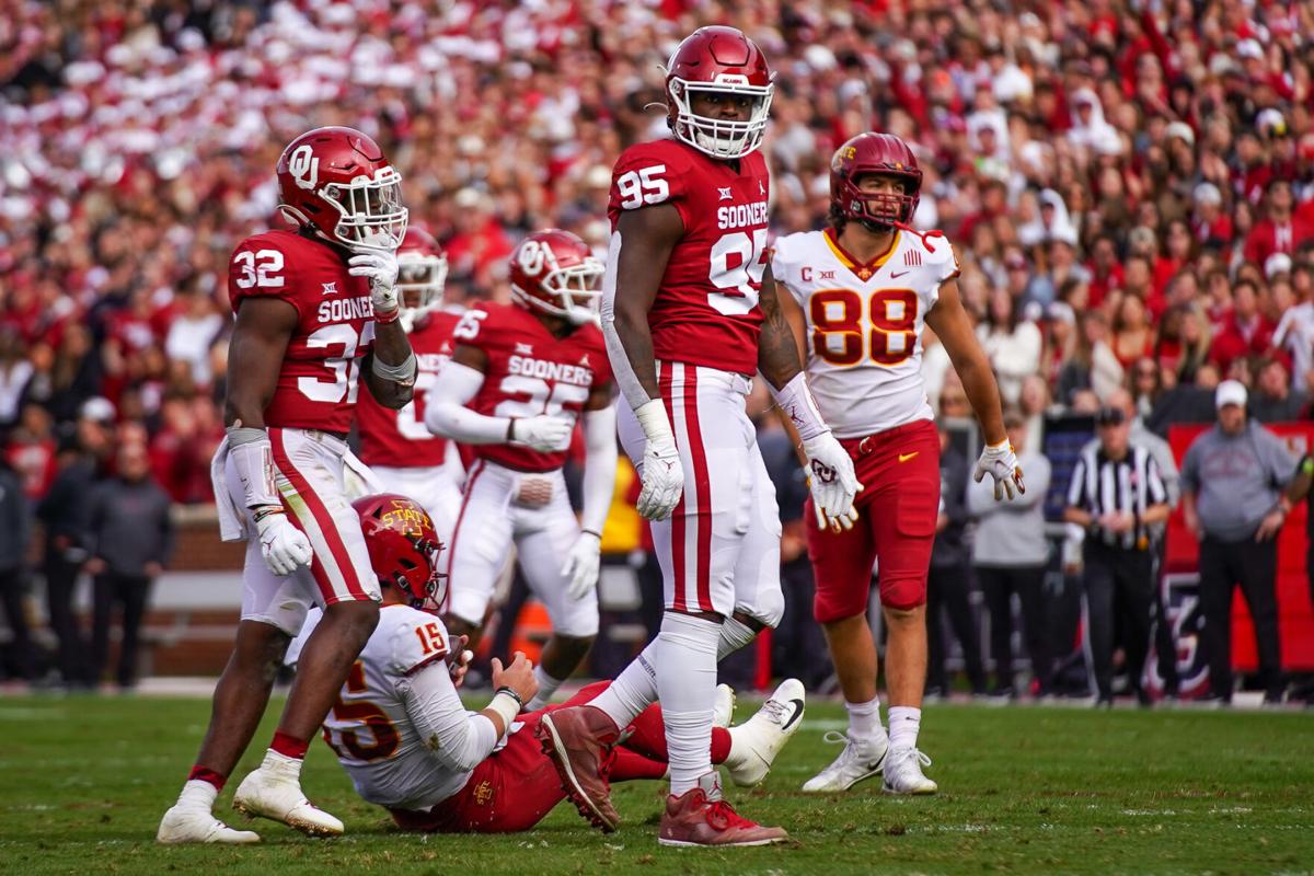 Ou Football Sooners Defense Setting Bedlam History On Fire Heading Into Top 10 Matchup With Oklahoma State Sports Oudaily Com