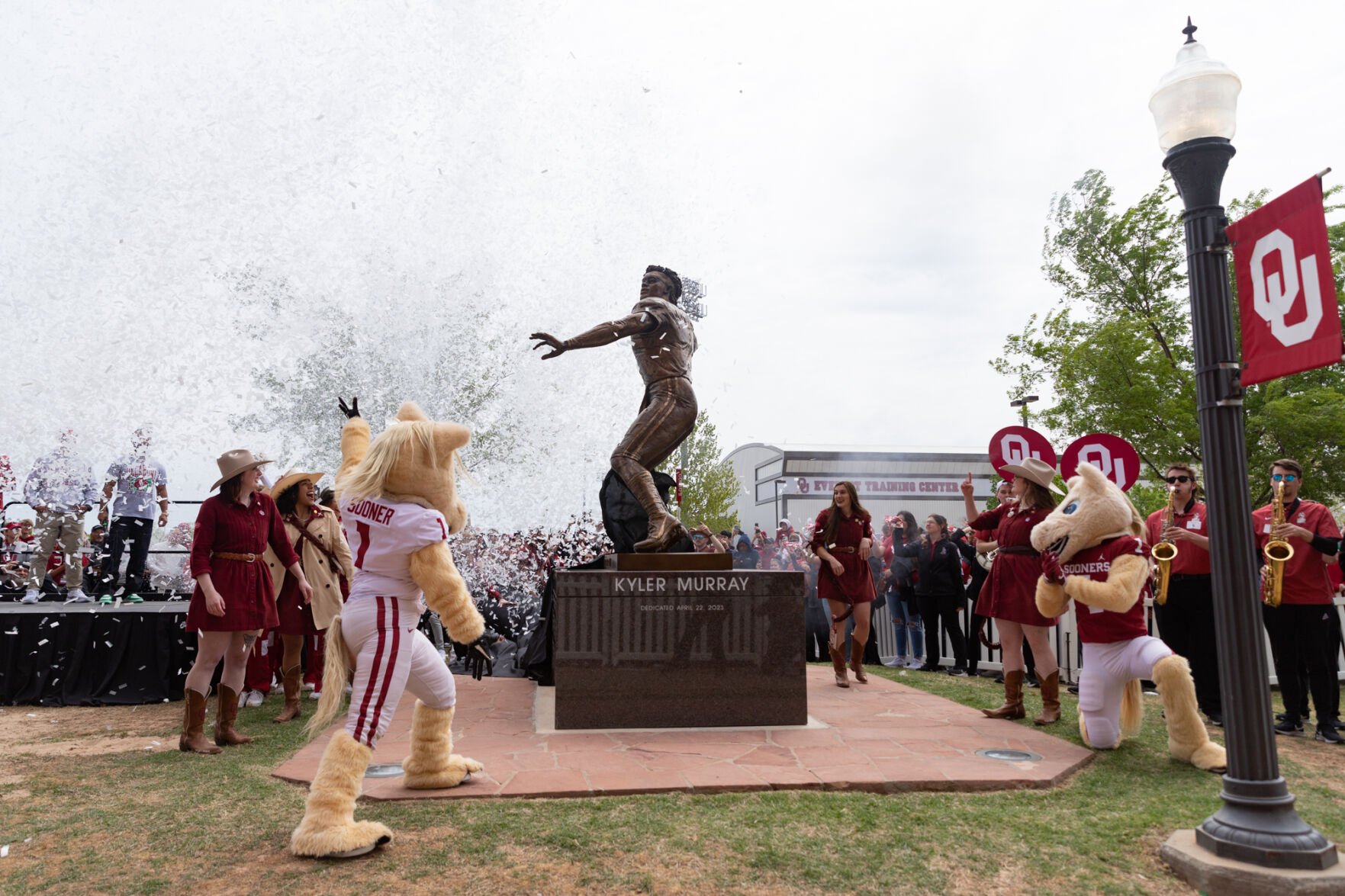 OU Football's Kyler Murray Soaks In Heisman Statue Unveiling | Sports ...