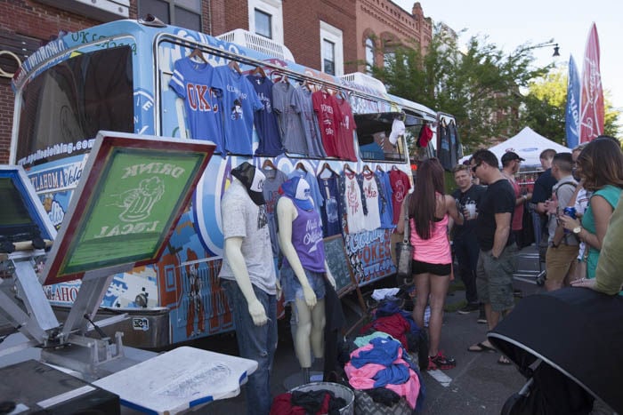 T-shirt vendors