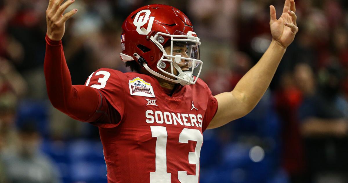 ‘I want to go on vacation’: Caleb Williams potential customers Sooners to dominant gain in excess of Oregon, but provides no tease on his long run with OU football | Sports ‘I want to go on vacation’: Caleb Williams potential customers Sooners to dominant gain in excess of Oregon, but provides no tease on his long run with OU football | Sports