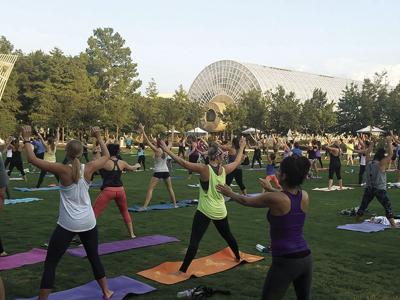 Okc S Myriad Botanical Gardens To Host Last Community Barre Fitness Class Of 2018 Arts Entertainment Oudaily Com