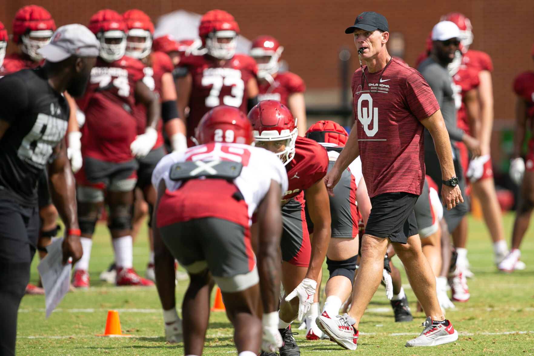 OU Football's 'transparent' Team Meeting Has Sooners Coach Brent ...