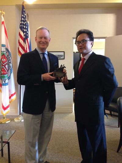 Chinese Delegation meets with OKC Mayor