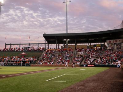 Oklahoma Sooners-Texas Longhorns Baseball