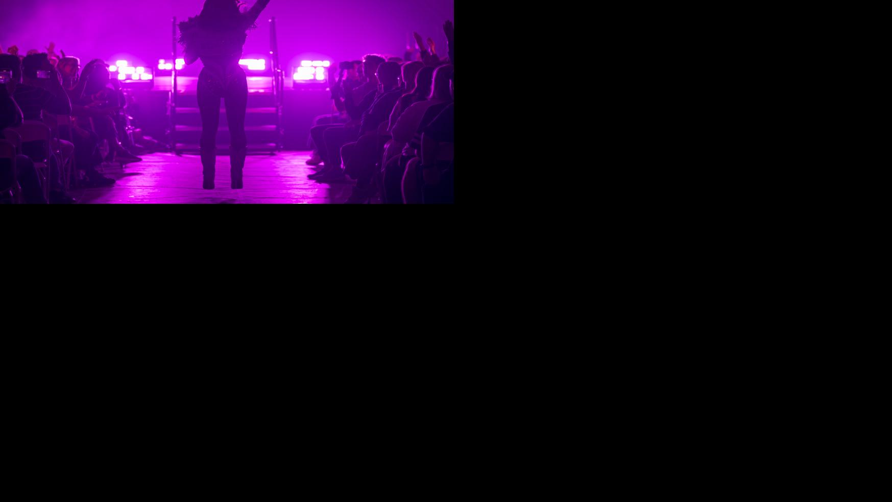 PHOTOS: Crimson & Queens Alum Show