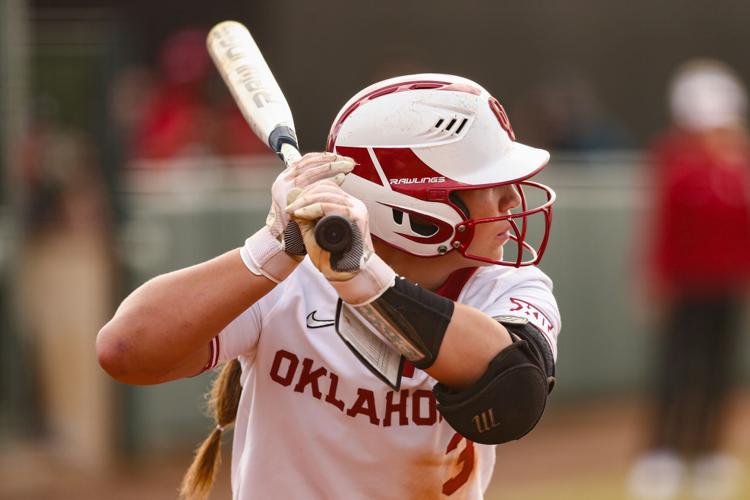 OU Softball For Sooners Grace Lyons Freer Approach Translating To 