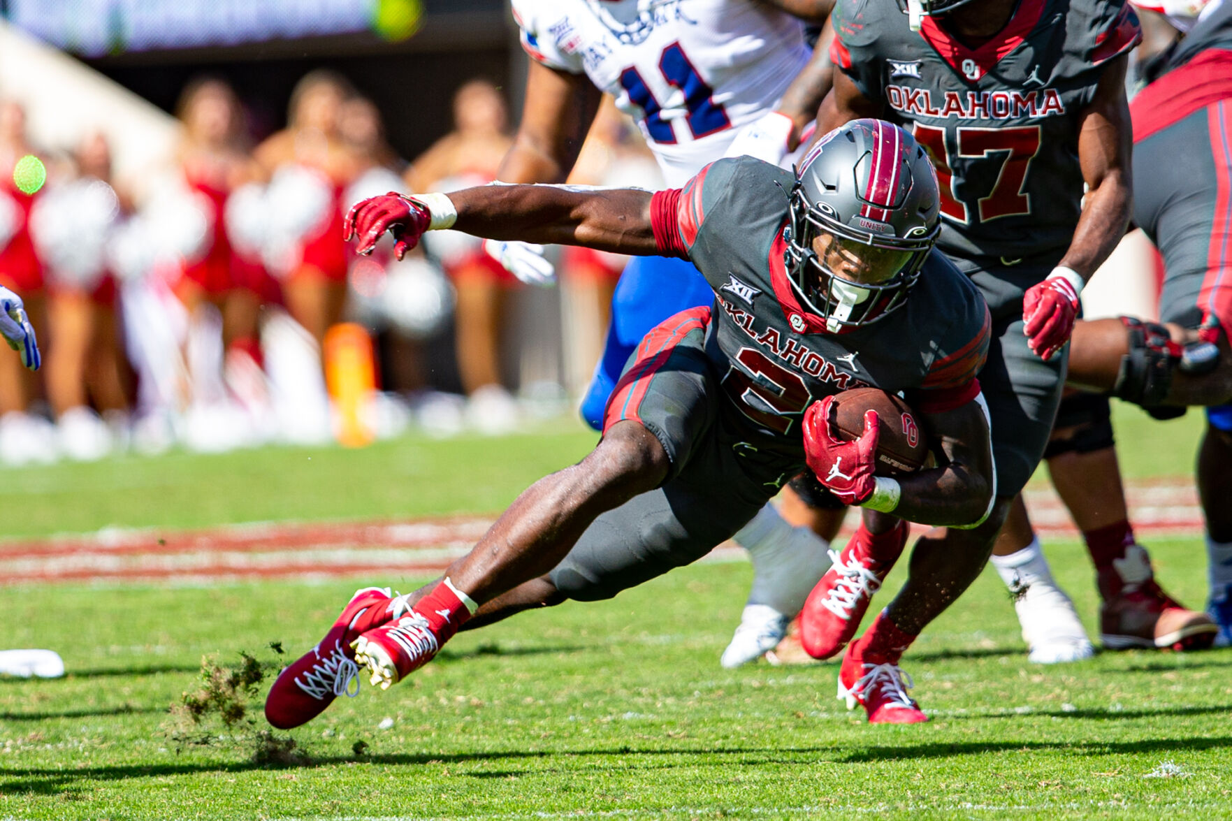 OU Football: Sooners Freshmen Running Backs Jovantae Barnes, Gavin ...