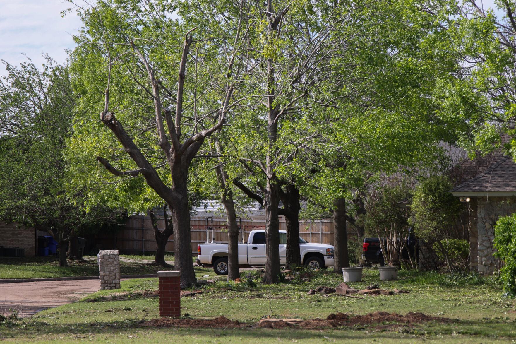 PHOTOS Aftermath of hailstorm damaging houses and cars across Norman